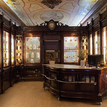 Pharmacia Guesthouse Коимбра Экстерьер фото