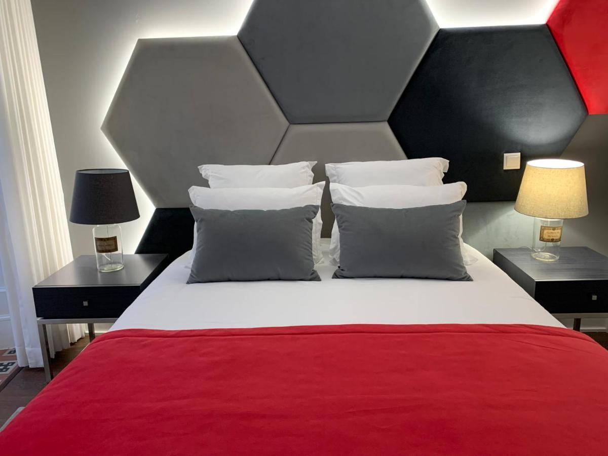 Pharmacia Guesthouse Коимбра Экстерьер фото