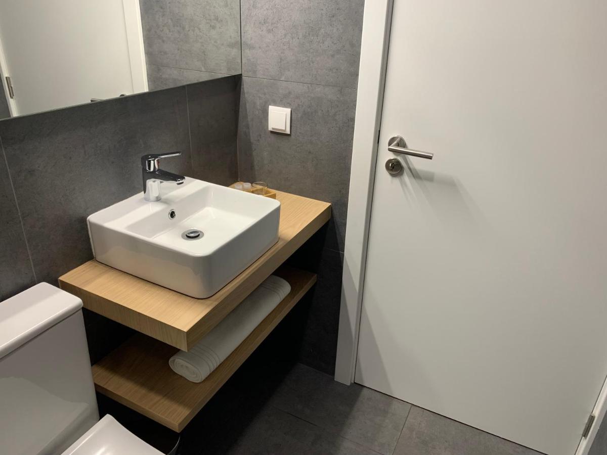 Pharmacia Guesthouse Коимбра Экстерьер фото